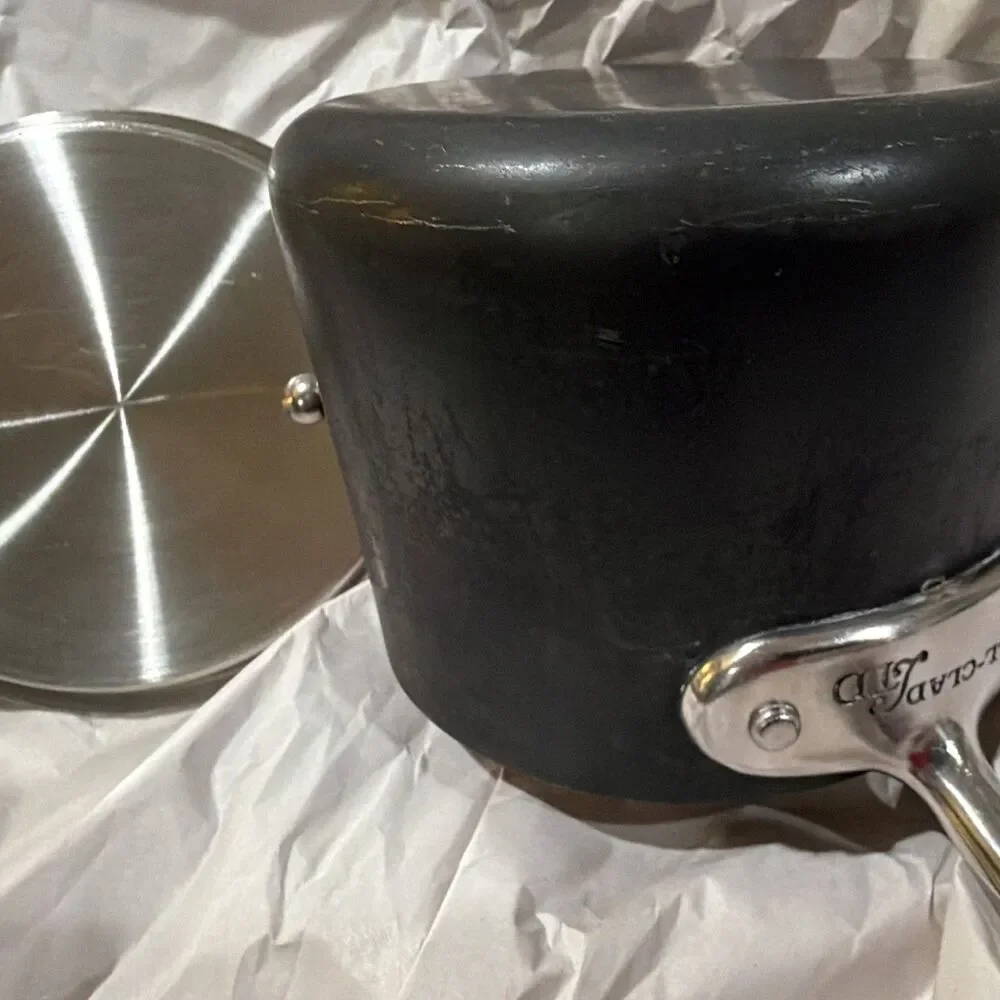 All-Clad LTD 1.5 Qt Saucepan w/Lid Hard-Anodized Stainless Interior